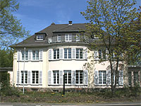 10 (Villa)